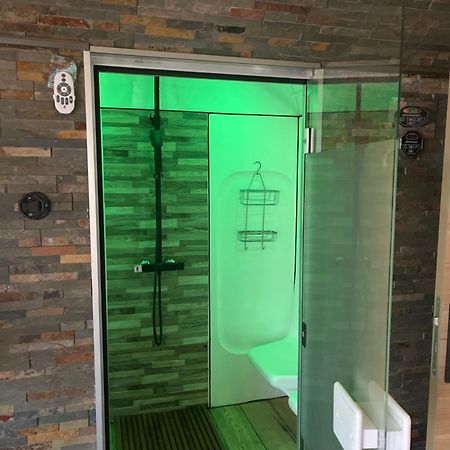 Studio Port Pin Vue Mer, Jacuzzi, Hammam, Parking Prives Cassis Exteriér fotografie